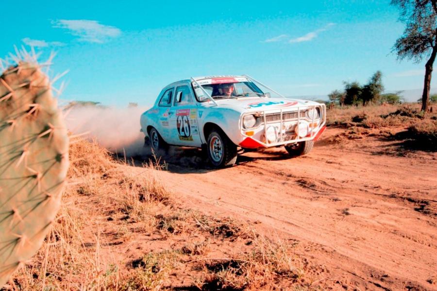 Ford Escort 1968 года  (фото 1 из 25)